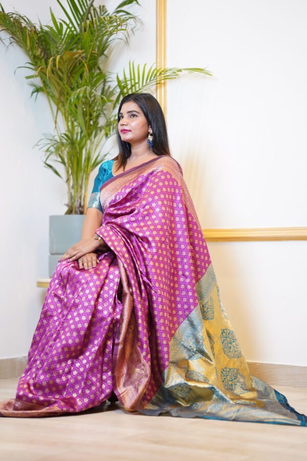 BANARASI SOFT ZARI BUTI SAREE